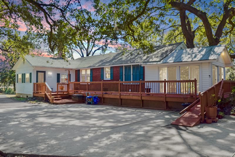 2533 S Live Oak Dr, Moncks Corner, SC 29461