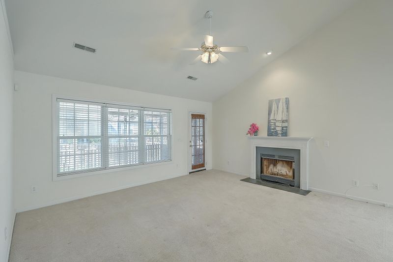1153 Willoughby Ln, Mount Pleasant, SC 29466