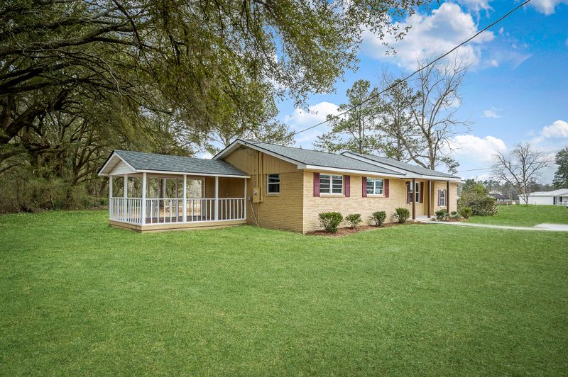 1001 Ridge Rd, Ridgeville, SC 29472