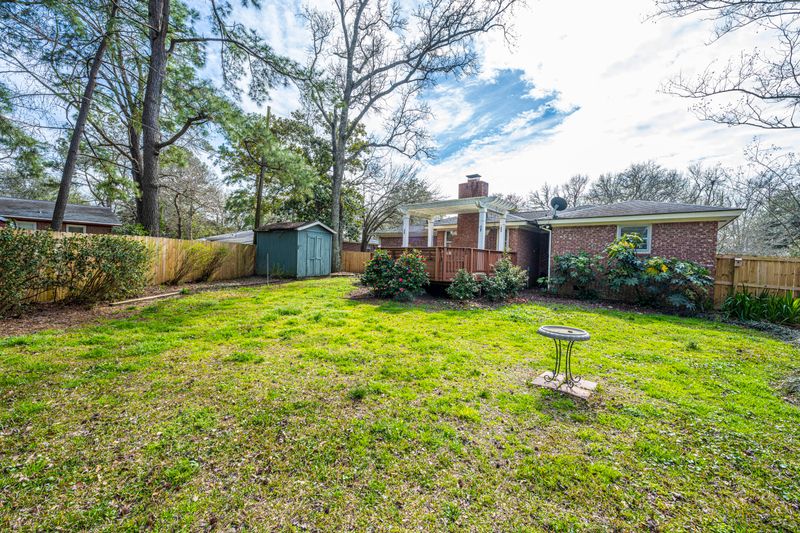 1642 Clyde St, Charleston, SC 29407