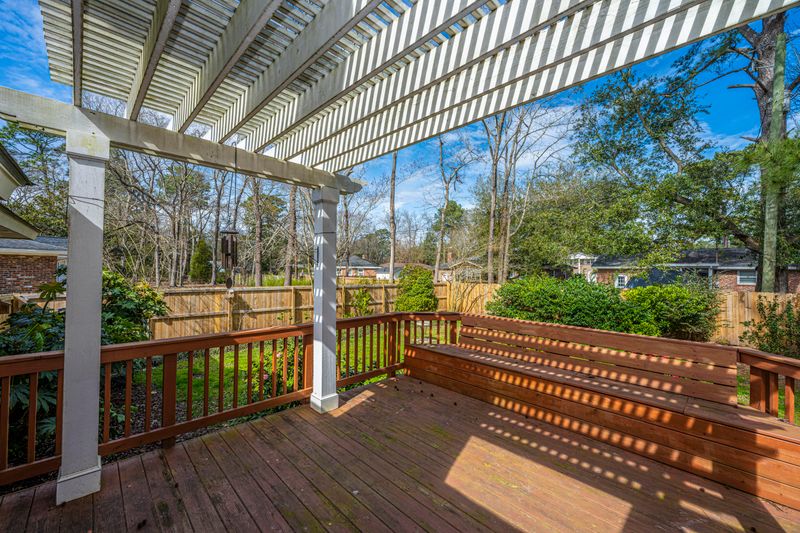 1642 Clyde St, Charleston, SC 29407
