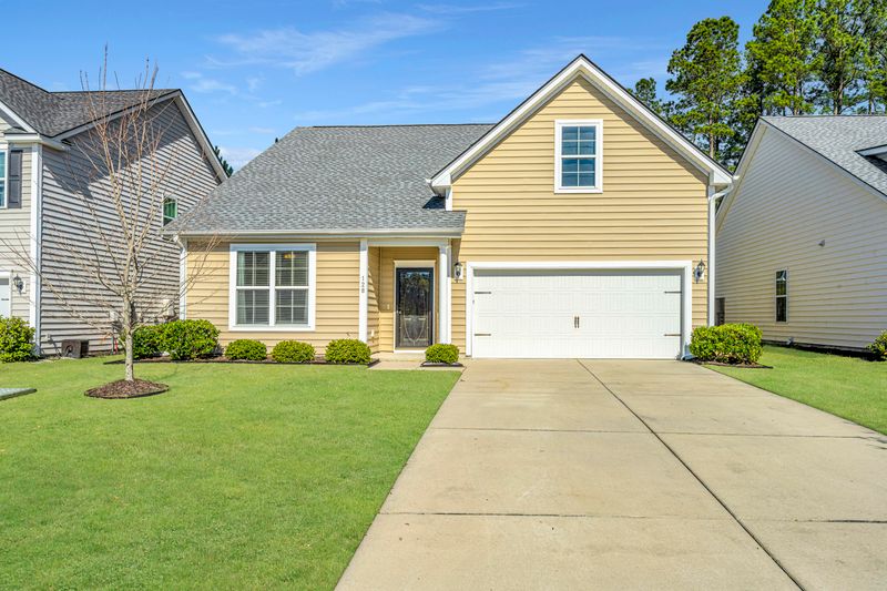 128 Royal Star Rd, Summerville, SC 29486