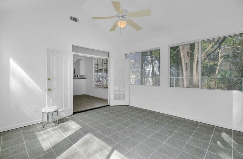 2170 Country Manor Dr, Mount Pleasant, SC 29466