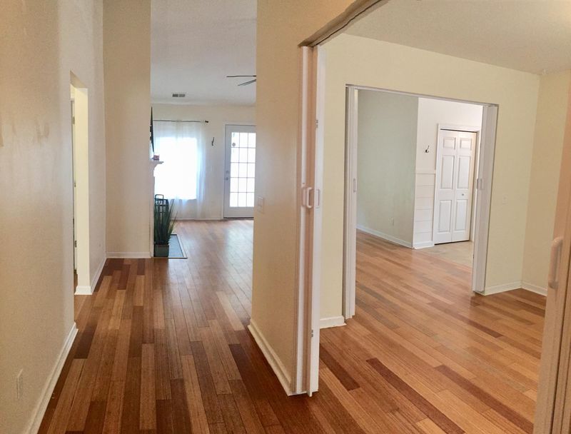 81 Avonshire Dr, Summerville, SC 29483