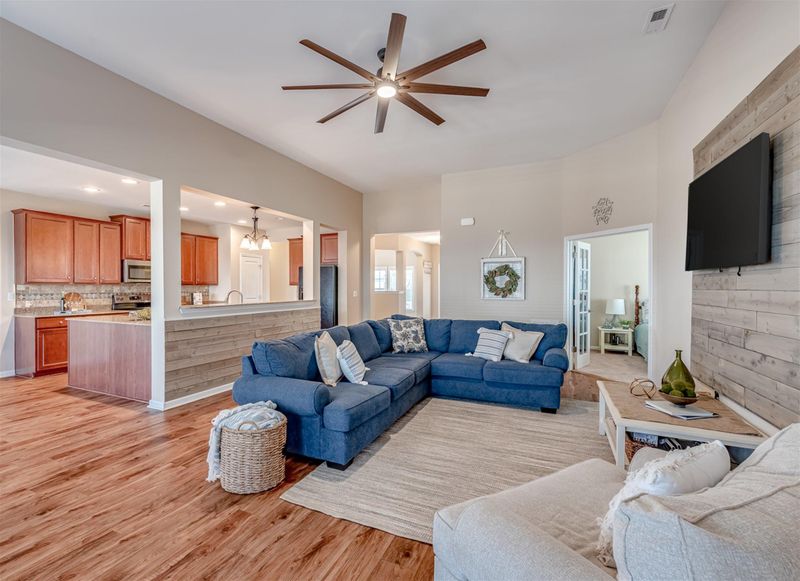 106 Cedar Mill Dr, Goose Creek, SC 29445