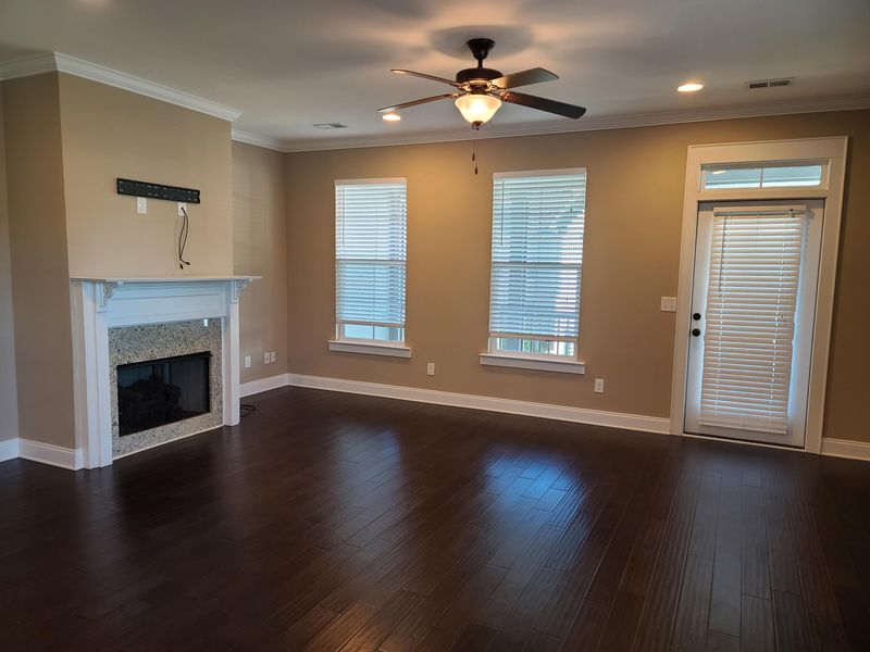 140 Slipper Shell Ct, Mount Pleasant, SC 29464