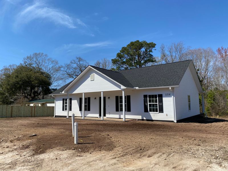 134 Pike Dr, Summerville, SC 29483