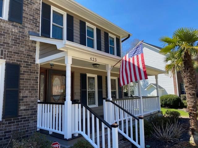 425 King Charles Cir, Summerville, SC 29485