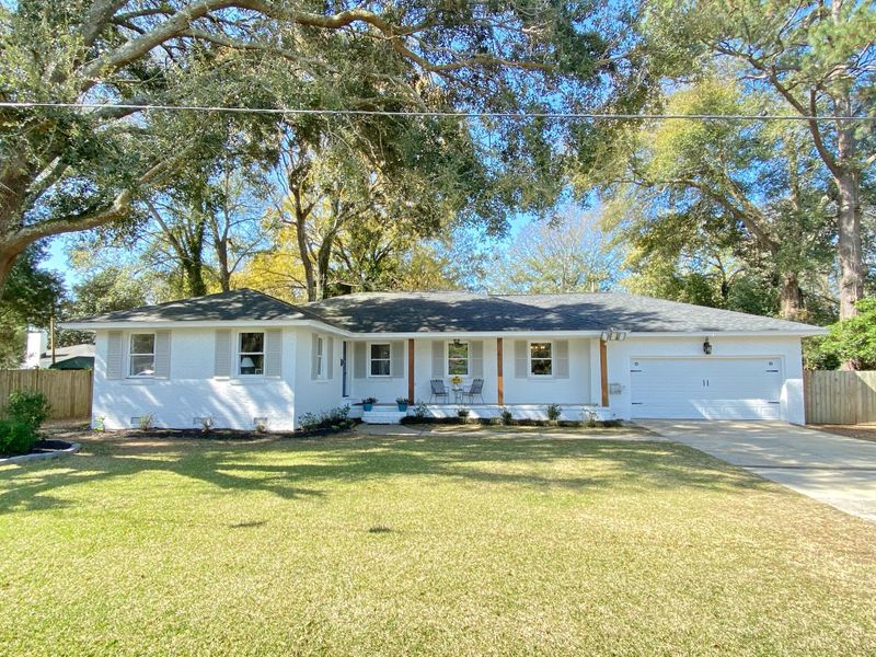 843 Wellington Dr, Charleston, SC 29412