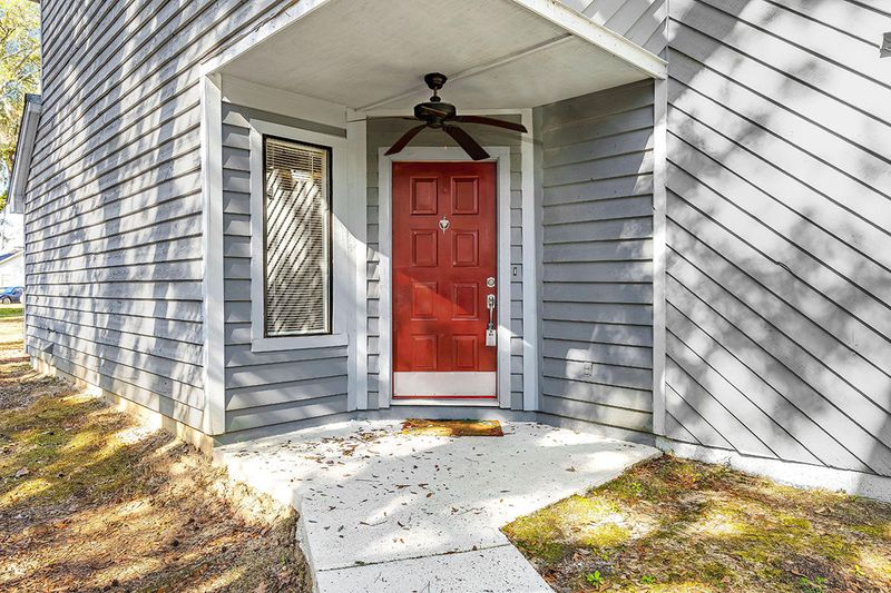 2161 Spoleto Ln, North Charleston, SC 29406