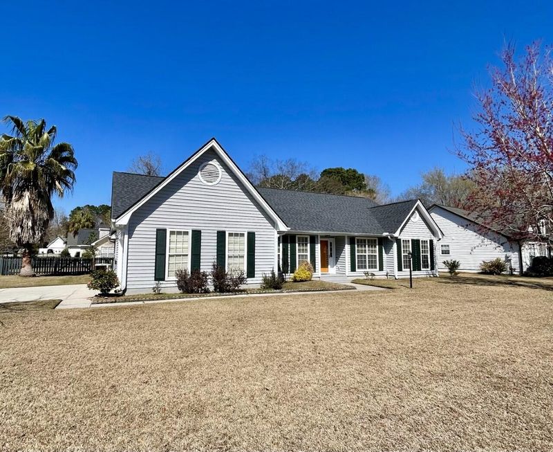 1554 Glen Erin Dr, Mount Pleasant, SC 29464