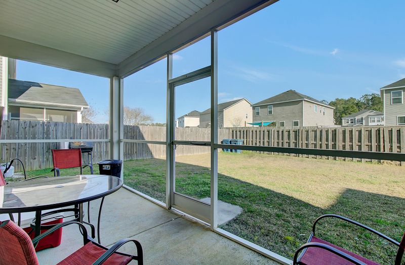 1139 Flyway Rd, Summerville, SC 29483
