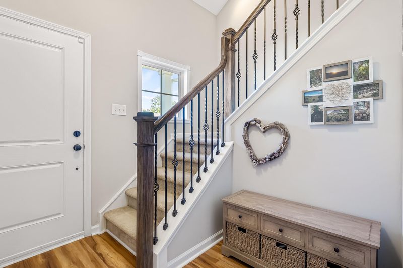 124 Chaste Tree Cir, Goose Creek, SC 29445