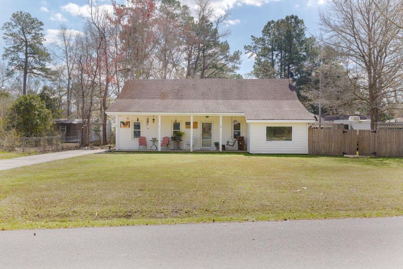 522 Hill St, Moncks Corner, SC 29461