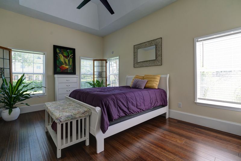 2084 Bancroft Ln, Mount Pleasant, SC 29466