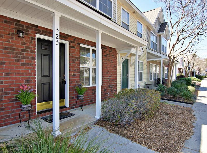 525 Tayrn Dr, Charleston, SC 29492