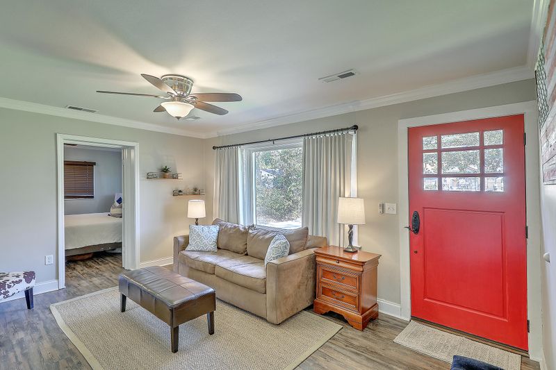 1729 Pinecrest Rd, Charleston, SC 29407