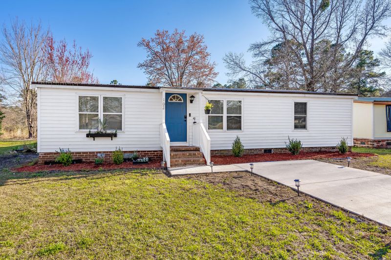 102 Pintail Dr, Summerville, SC 29483