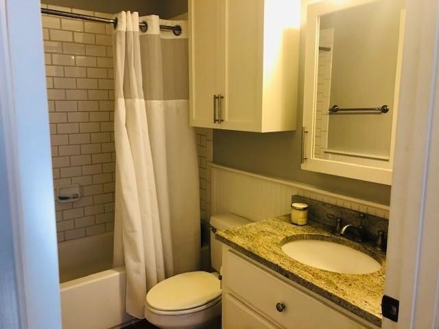 237 Ashley Ave, Charleston, SC 29403