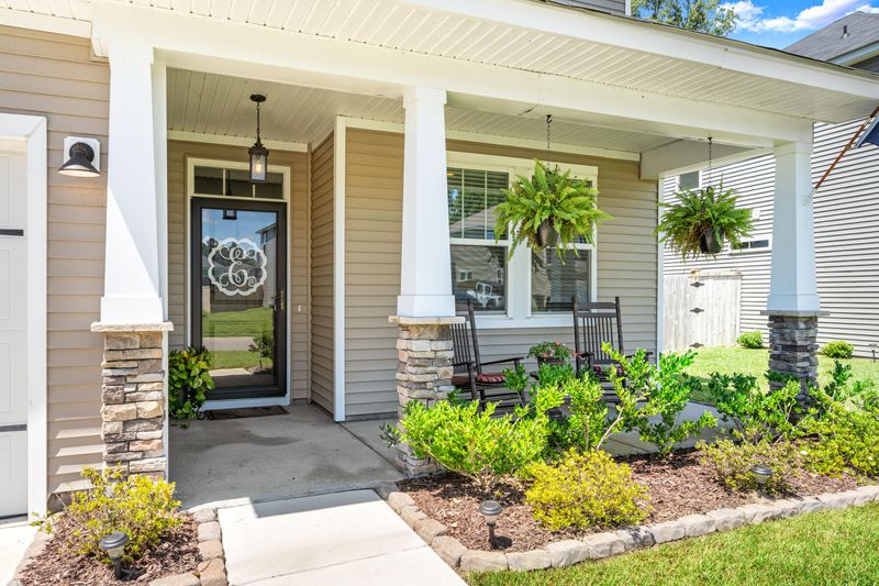 535 Man O War Ln, Moncks Corner, SC 29461