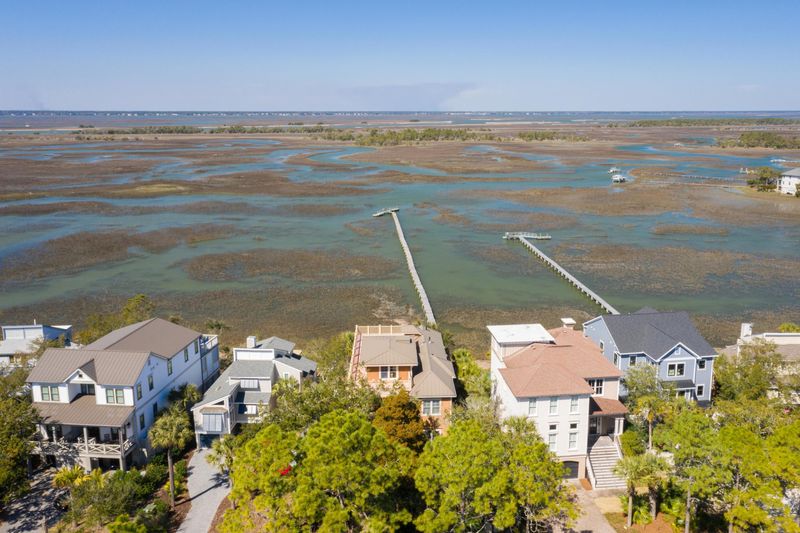 24 Marsh Island Ln, Isle Of Palms, SC 29451
