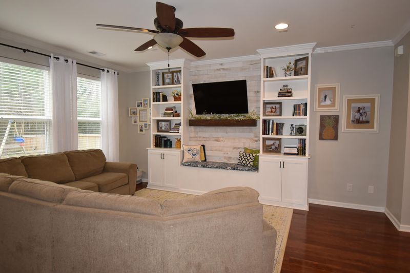 1736 Diving Duck Ln, Summerville, SC 29483