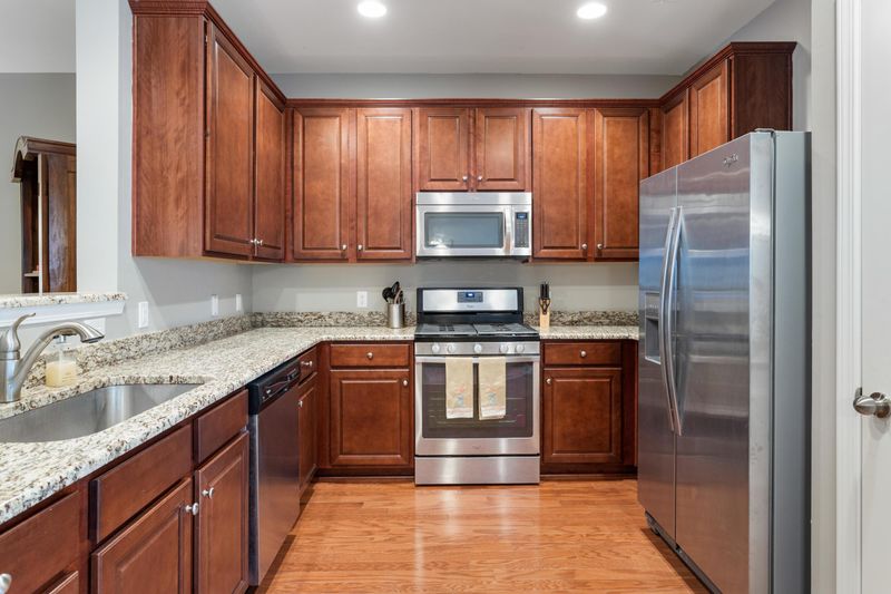 1841 Heldsberg Dr, Charleston, SC 29414