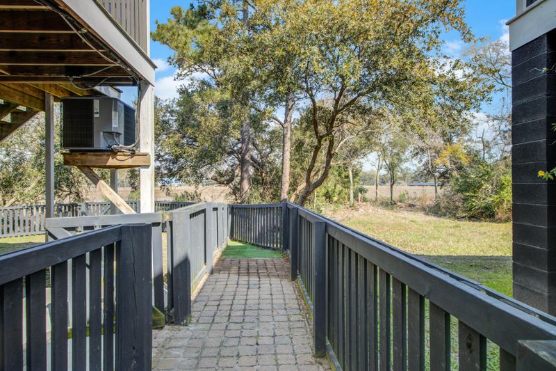 1026 Hunley Waters Cir, North Charleston, SC 29405
