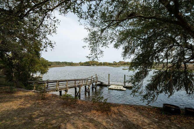 1768 Tacky Point Ext, Wadmalaw Island, SC 29487
