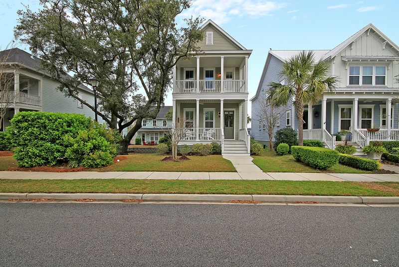 1024 Hills Plantation Dr, Charleston, SC 29412