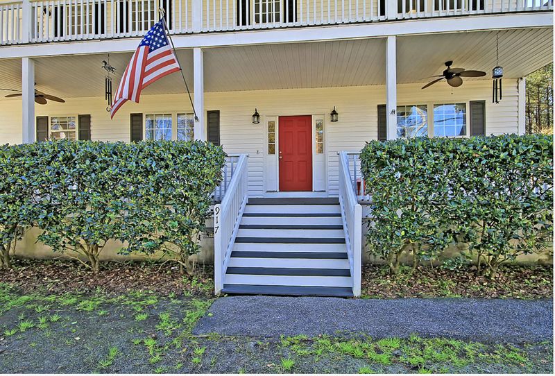 917 Simmons Ave, Summerville, SC 29483