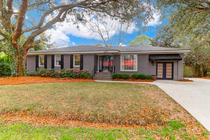 1263 Valley Forge Dr, Charleston, SC 29412