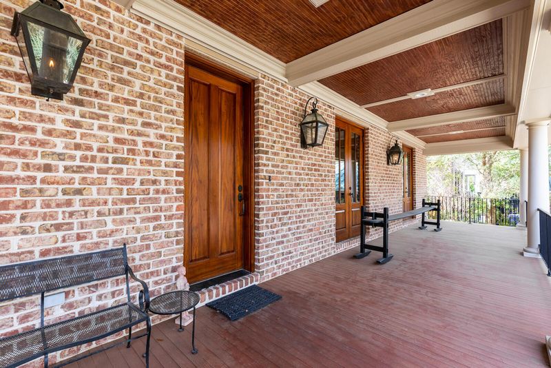 739 3rd St, Mount Pleasant, SC 29464