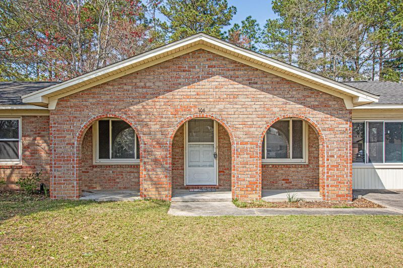 106 Pierre Ct, Summerville, SC 29483