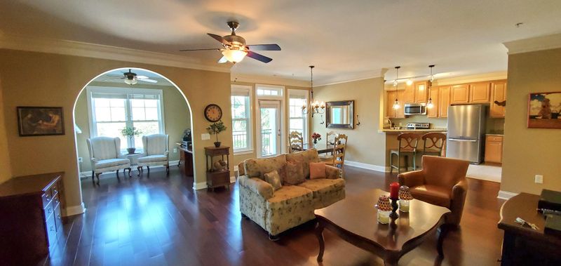 2200 Belle Isle Ave #202, Mount Pleasant, SC 29464