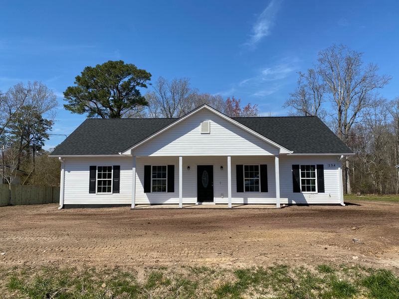 154 Dantzler Ln, Summerville, SC 29483