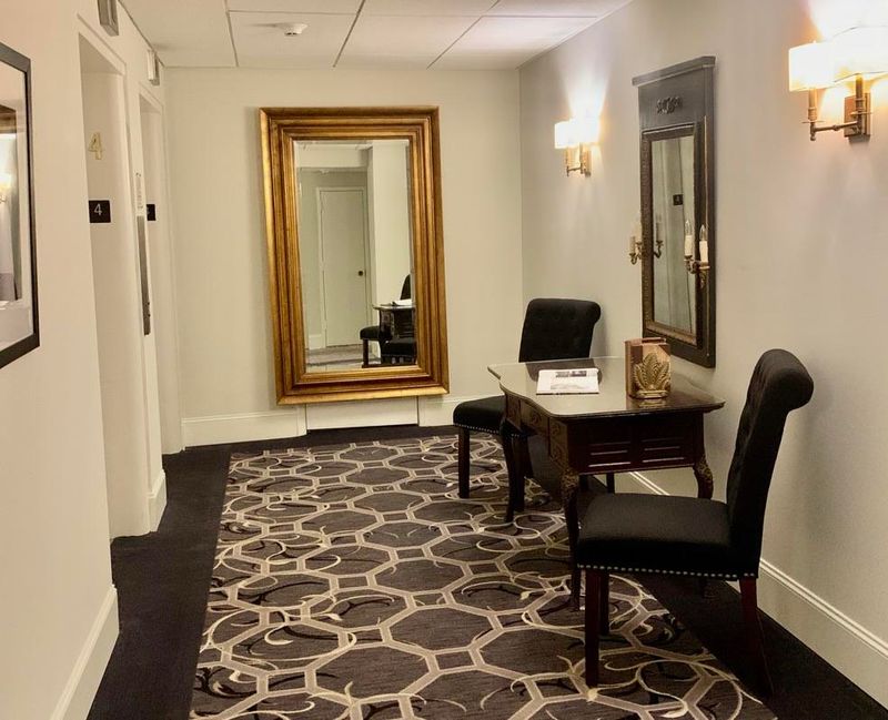 1 King St #402, Charleston, SC 29401