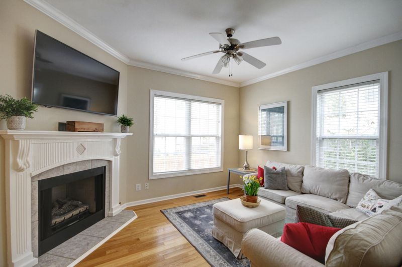 118 Congress St #C, Charleston, SC 29403