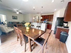7832 Expedition Dr, North Charleston, SC 29420