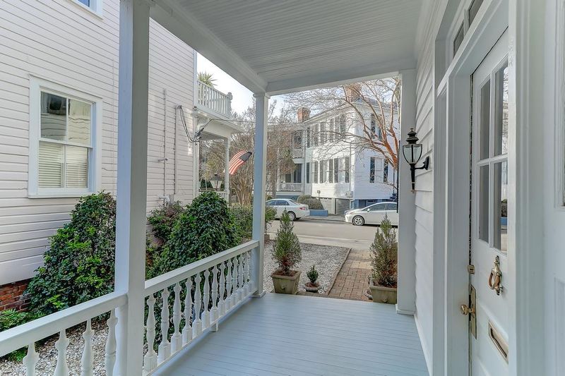 6 Savage St, Charleston, SC 29401