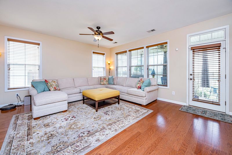 222 Comiskey Park Cir, Summerville, SC 29485