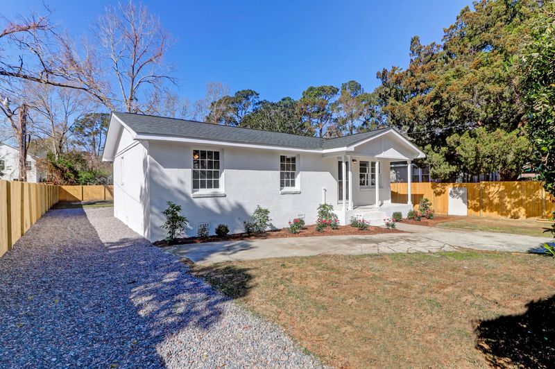 723 Kent St, Mount Pleasant, SC 29464