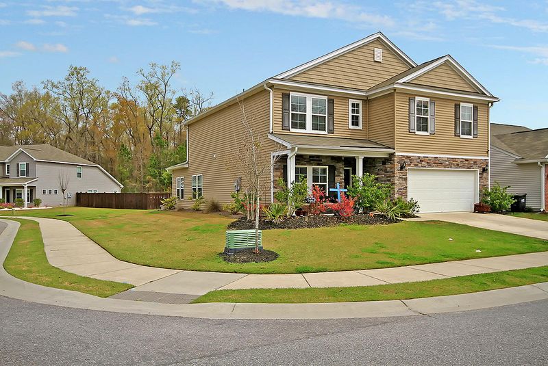 225 Pavilion St, Summerville, SC 29483