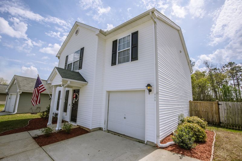 111 Salem Creek Dr, Goose Creek, SC 29445