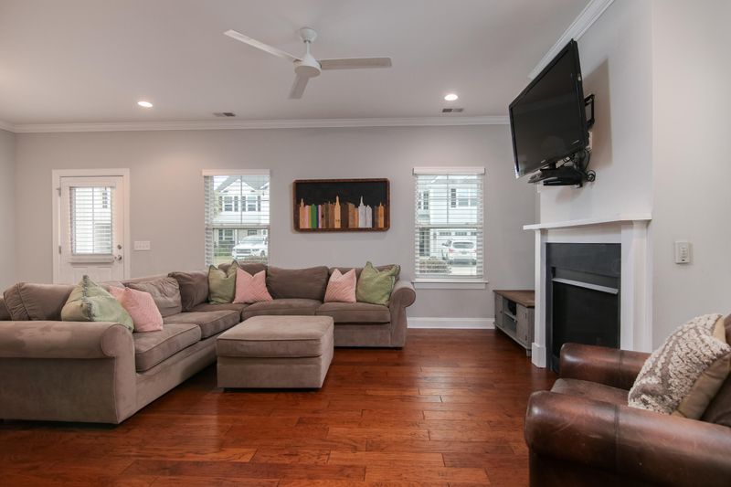 1115 Pemberton Farms Ln, Charleston, SC 29412