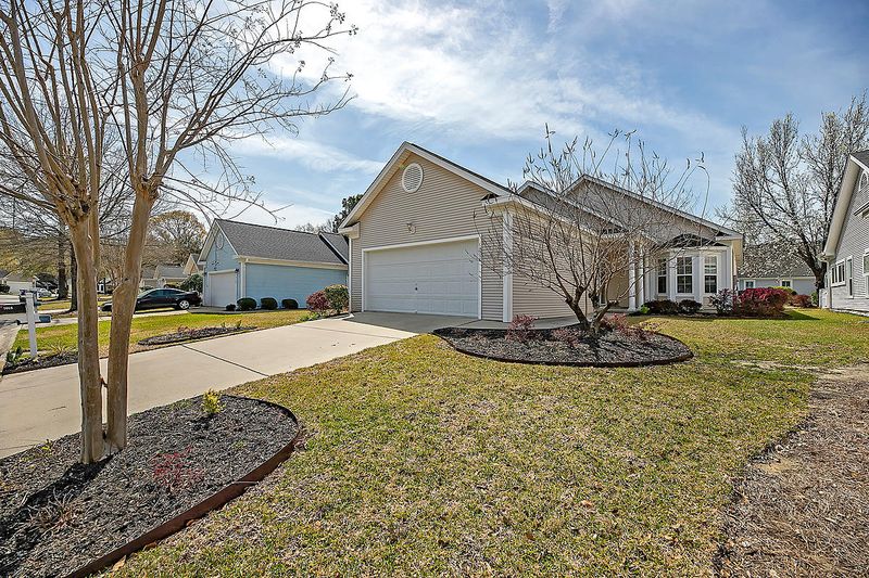 9018 Delancey Cir, North Charleston, SC 29406