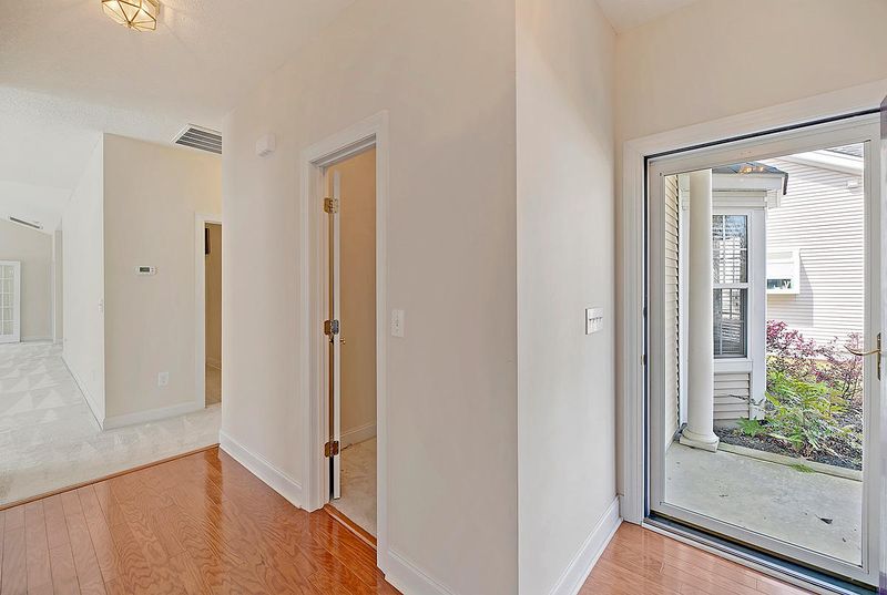 9018 Delancey Cir, North Charleston, SC 29406