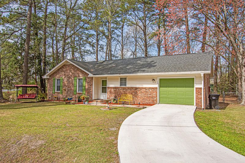 101 Wisteria Rd, Goose Creek, SC 29445