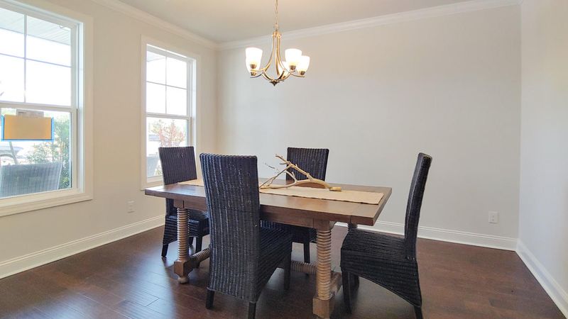 327 Long Pier St, Summerville, SC 29486