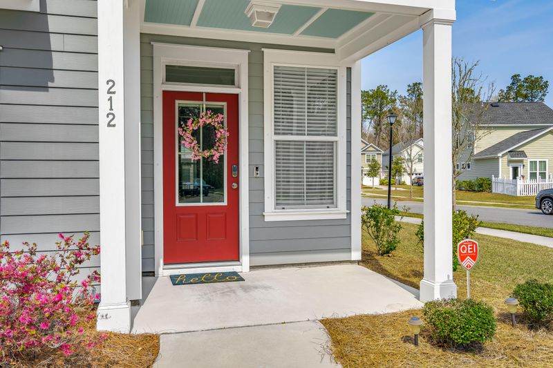212 Brambling Ln, Charleston, SC 29414